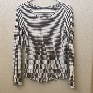 Loft top size small